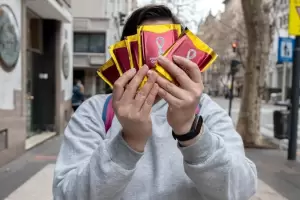 El Gobierno Nacional recibir hoy a los kiosqueros por la falta de paquetes de figuritas del Mundial