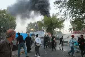 Tras el anuncio de la retirada de la poltica del lder de Moqtada Sadr, al menos 12 muertos en enfrentamientos