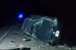 Accidente fatal en Entre Ros: Cazaba pokemones mientras manejaba en la ruta, perdi el control del auto y muri