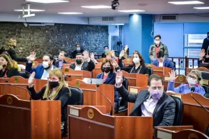 Finalmente, los legisladores de la oposicin se reunirn con el Gobernador