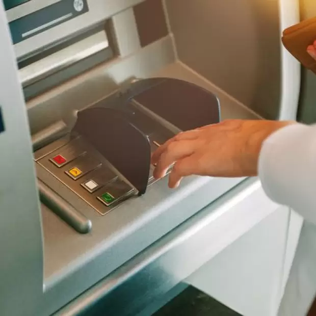 Cu�nto dinero en efectivo se puede sacar del cajero autom�tico en enero de 2026