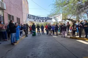 Autoconvocados del "Eva Pern" protestaron por los aumentos de la Provincia