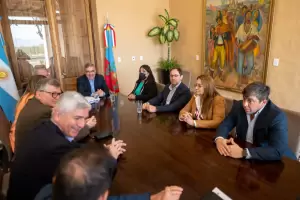 La oposicin se reuni con el Gobernador y expresaron su rechazo a la derogacin de las PASO