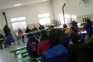 Reclamo en Antofagasta: Centurin prometi los arreglos a los padres y ms personal