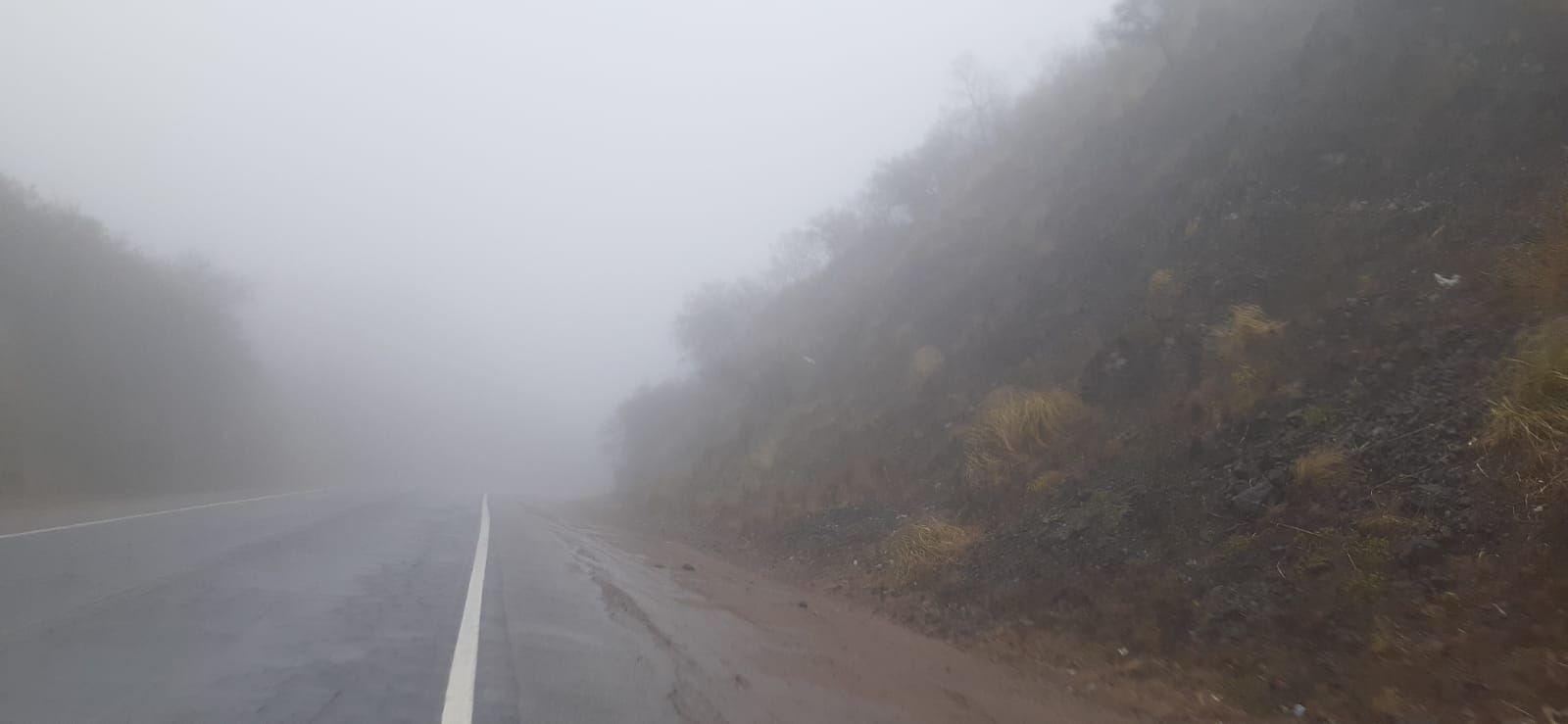 Cuesta de El Totoral: transitar con precaución por llovizna y neblina ...