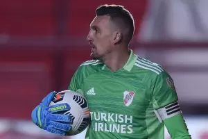 Franco Armani sufri un desgarro y podra perderse el Superclsico