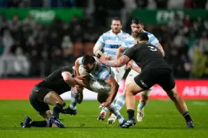 Los All Blacks se tomaron revancha y golearon a Los Pumas