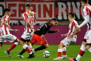 River busca un triunfo ante Barracas Central para seguir peleando en el torneo