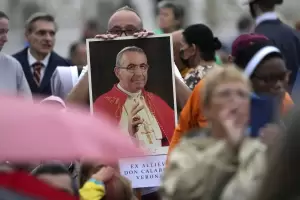 Por un milagro argentino, el papa Francisco beatific a Juan Pablo I