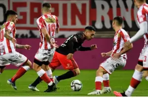 River Plate derrot 2 a 0 a Barracas Central en el Monumental