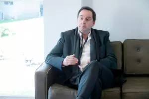 Peronistas cargaron duro contra Mera por la designacin de un ex funcionario del FCyS