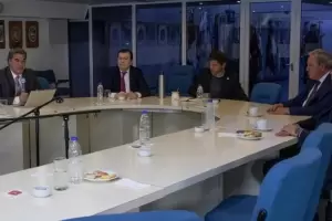 Gobernadores del PJ se reunieron para trabajar en pos de un clima de "pacificacin nacional"