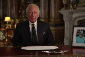 El rey Carlos III dio su primer discurso: "Camila es mi reina"