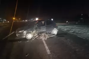 Grave accidente vial: un hombre se encuentra en estado de gravedad