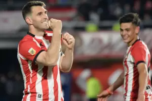 Racing perdi con Estudiantes y el sueo de pelear el campeonato se apaga