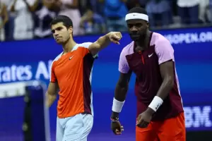 Carlos Alcaraz gan una semi maratnica y avanza a la final buscando ser el N 1 ms joven de la historia