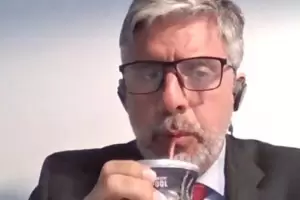 La defensa de De Vido acus a uno de los jueces por provocacin por el mate del Liverpool