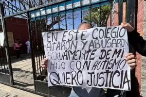 Denunciaron que su hijo  con TEA fue abusado y torturado por dos compaeros en el bao de una escuela