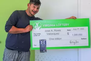 Crey que haba ganado 600 dlares en la lotera, pero era un premio 1500 veces ms grande