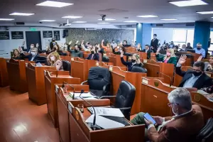 La oposicin carg contra el oficialismo, dijo que por la interna partidaria no dio qurum