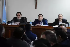 El Tribunal resolver hoy si cita a declarar como testigo a la ex gobernadora Luca Corpacci