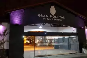 Chaco: Tras intentar reanimar a un paciente entre risas y aplausos, mdicos y enfermeras fueron despedidos