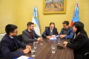 El Gobierno y el Consejo Profesional de Cs. Econmicas fomentan la regularidad de cooperativas y mutuales