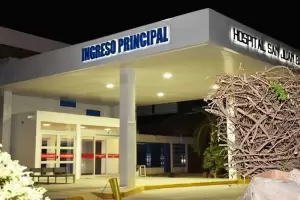 Un mecnico fue aplastado por un automvil