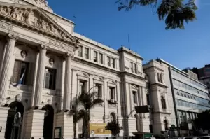 Muri� un joven que estaba por ingresar a rendir un examen presencial