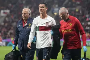 Cristiano Ronaldo sufri un violento golpe en Repblica Checa- Portugal y preocup a todos