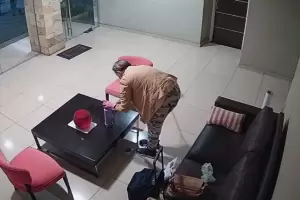 Denunci una pesadilla: su vecina "tira huevos, piedras y escupe"