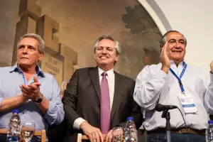 En medio de conflictos sindicales, Alberto Fernndez cena con la CGT