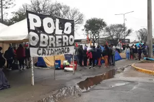Larg� el acampe de las organizaciones sociales en Catamarca