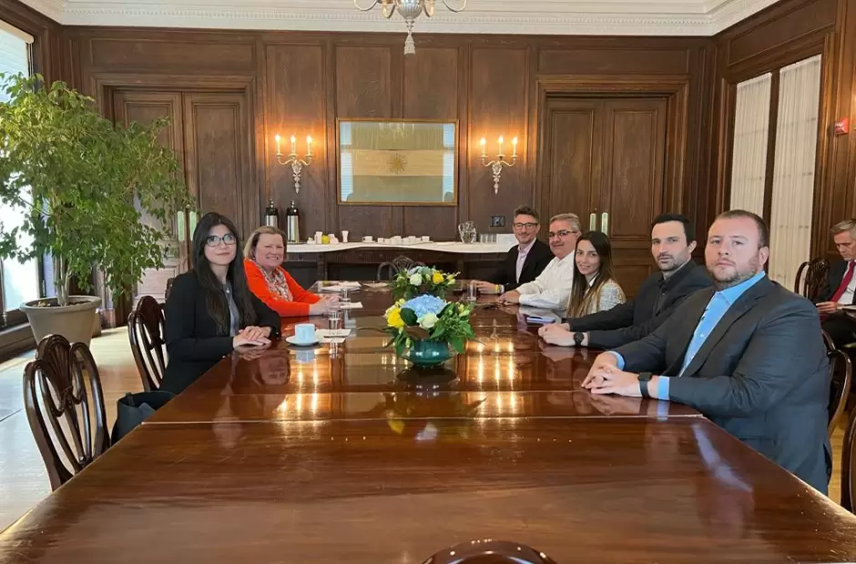 Reunion con autoridades de minera albemarle