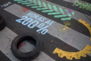 Sin solucin: el Gobierno naufraga en el conflicto de los neumticos y escala la tensin