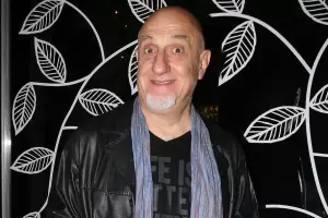 El actor Juan Acosta acos por redes a una menor