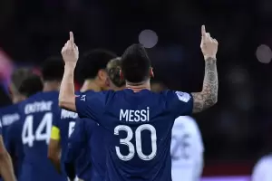 Con un golazo de Messi, el PSG le gan� al Niza y sigue l�der de la Ligue 1