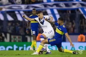 Boca recibe a Vlez en un partido clave: hora, TV y formaciones