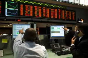 Suben el real y las acciones brasileas tras el mejor desempeo de Bolsonaro en la primera ronda presidencial