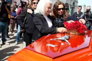 Emotivo adis a  Mascetti: "Me voy abrazando a mi familia y a la mujer que amo"