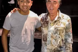 Nicols Reyna fue invitado por el Puma Rodrguez a cantar en su show en el Teatro Gran Rex