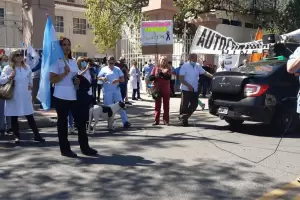 Marcha de Aprosca: Miranda habra reconocido que los descuentos "son un error"