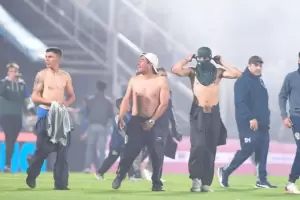Habl la hija del hincha que muri durante el partido en La Plata: "Vinimos a alentar lobo y se me fue el gordo"