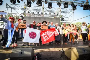 Primer Torneo Regional de Asado a la Estaca en F.M.E: asistieron ms de 8 mil personas