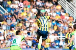 El Rosario Central de Carlos Tevez empat sin goles con Defensa y Justicia