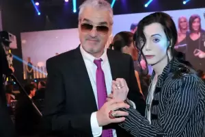 Tras el incendio y la denuncia por abuso, Roberto Pettinato habl sobre su hijo Felipe: "Se est recuperando da a da"