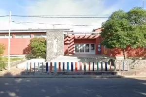 Roban en la escuela secundaria del barrio Apolo