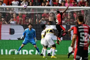 Newell's le gan 2-0 a Boca, sorprendi y lo dej sin margen de error para el ttulo