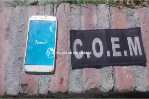 Lo detuvieron por tratar de vender un celular robado
