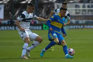 Boca derrot 2 a 1 a Gimnasia y recupera la cima del torneo